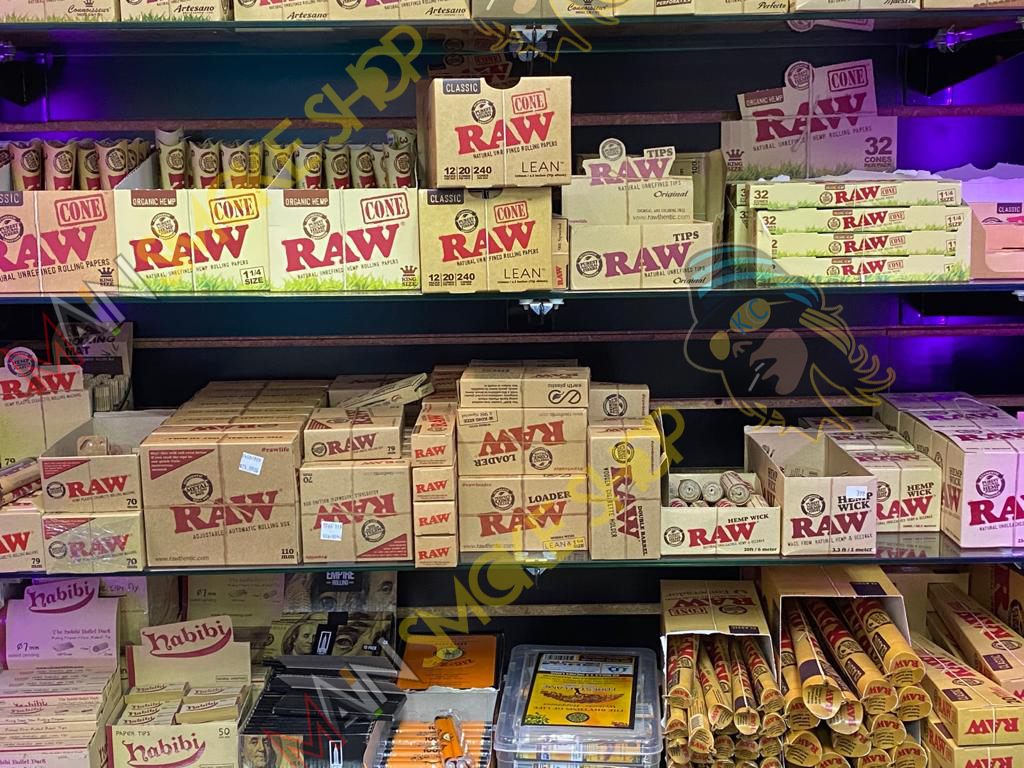 Raw Cone Rolling Papers in kansas city